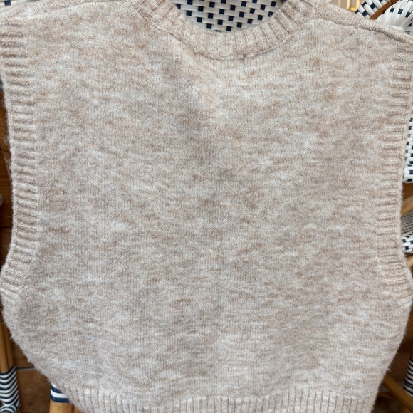 KNIT WOOL-BLEND ROUND NECKLINE PEAR GRAPHIC VEST Women's Small - Picture 11 of 11